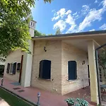 Villa Gemmano's With Pool And Vineyard
